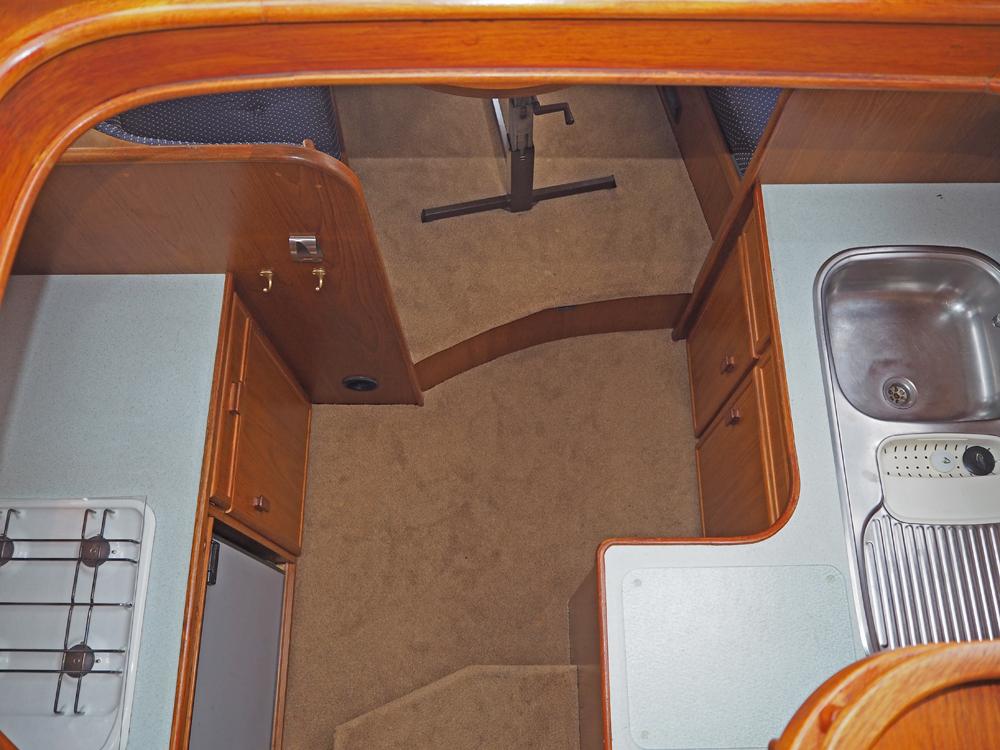 Fore ship, Accommodation